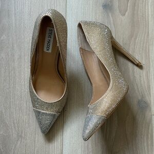 Steve Madden Gold Rhinestone Platform Heels Size 8M Sparkly Pumps